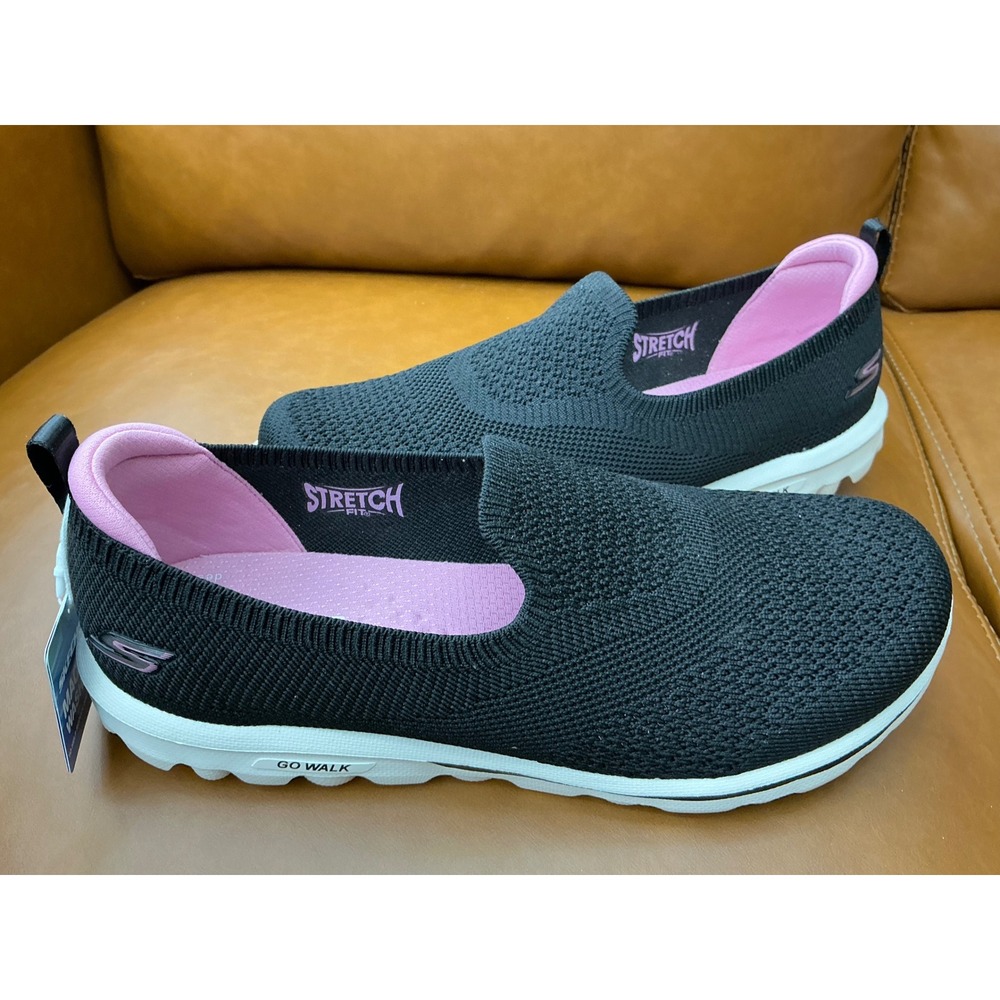 Skechers Go Walk Travel Kourt Women 9.5 Wide Black Pink New Slip On